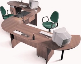 Универсальный офисный стол для двоих